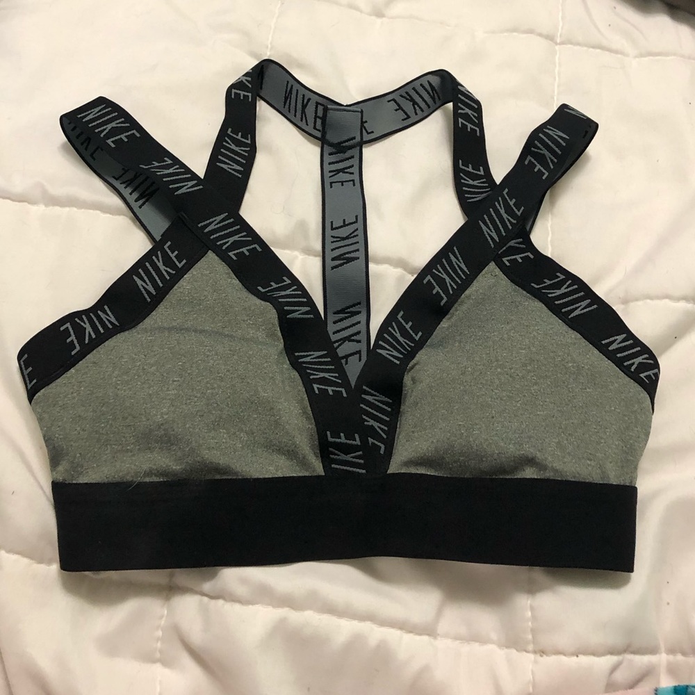 nike strappy triangle sports bra